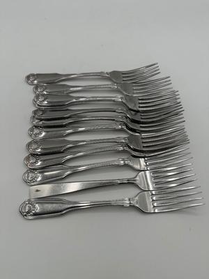 Oneida Classic Shell Stainless Flatware Set