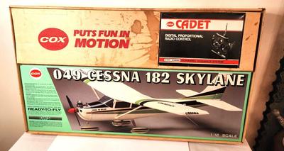 Lot #55 Cool Vintage Cox 049 Cessna 182 Skylane Radio Controlled Plane in Box