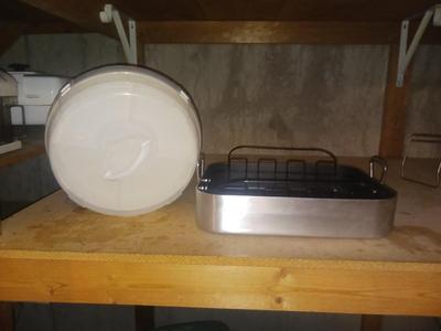 HORS D'OEUVRE SERVER/KEEPER & LARGE ROASTING PAN