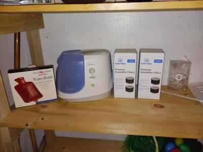 HUMIDIFIER WITH FILTERS, WATER BOTTLE HOT & COLD