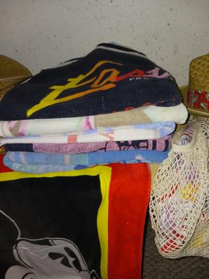 BEACH TOWELS, PICNIC BASKET, SUN HATS, TO GO BAG