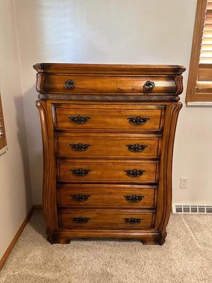 6 FELT LINED DRAWER CHEST