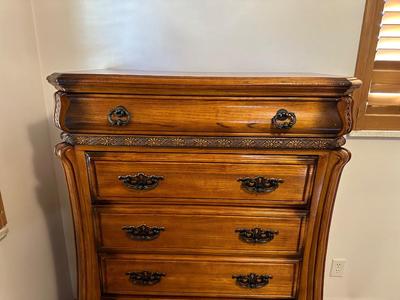 6 FELT LINED DRAWER CHEST