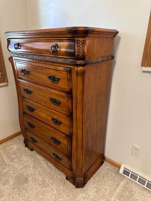 6 FELT LINED DRAWER CHEST