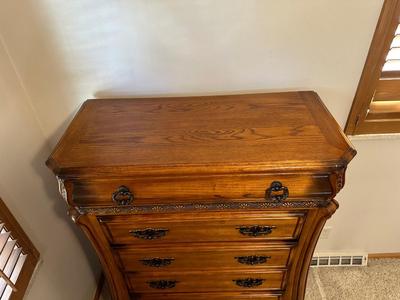 6 FELT LINED DRAWER CHEST