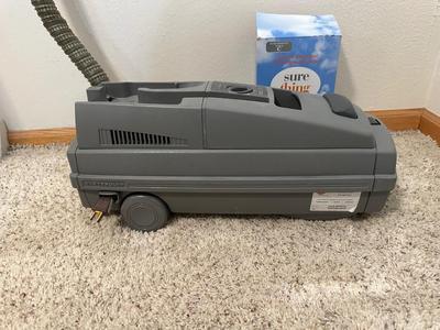 ELECTROLUX EPIC 6500 SR CANISTER VACUUM
