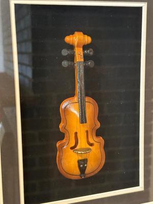 SCALED MODEL STRING INSTRUMENTS IN SHADOW BOX FRAMES