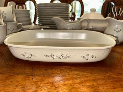 LARGE SET OF HEIRLOOM PFALTZGRAFF DINNERWARE WITH EXTRAS