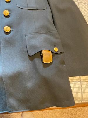 VINTAGE ARMY GREEN DRESS UNIFORM 36 SHORT