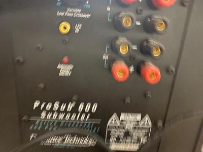 NICE YAMAHA RX-VS2700 RECEIVER AND DEFINITIVE SURROUND SOUND SPEAKERS