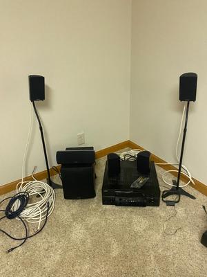 NICE YAMAHA RX-VS2700 RECEIVER AND DEFINITIVE SURROUND SOUND SPEAKERS