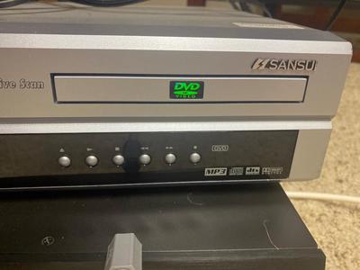 PANAMAX M5100-PM POWER BANK & SANSU DVD/VCR COMBO PLAYER