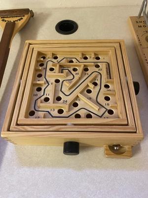 WOODEN GAMES AND BEAR CLAW BACK SCRATCHER