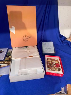 ASSORTMENT OF GREETING CARDS