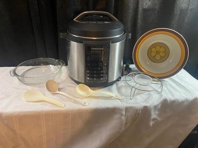 FABERWARE 6-QUART ELECTRIC PRESSURE COOKER WITH UTENSILS, ANCHOR, HOCKING, CAKE, PAN AND SERVING BOWL