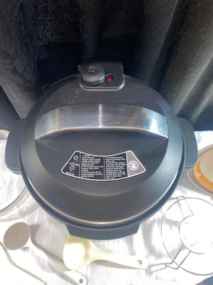 FABERWARE 6-QUART ELECTRIC PRESSURE COOKER WITH UTENSILS, ANCHOR, HOCKING, CAKE, PAN AND SERVING BOWL