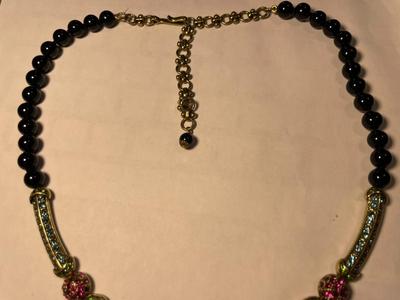 "HEIDI DAUS" New Never Worn Condition Fashion Onyx Bead 17-20" Adjustable Necklace w/Colored Stone Accented as Pictured.
