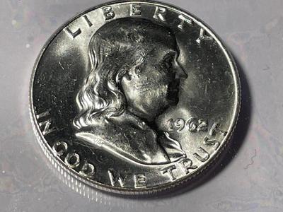 1962-P CHOICE BU CONDITION FRANKLIN SILVER HALF DOLLAR VERY NICE CONDITION.