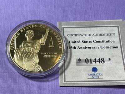 UNITED STATES CONSTITUTION 225TH ANNIVERSARY PROOF GOLD-TONE MEDAL BY THE AMERICAN MINT AS PICTURED.