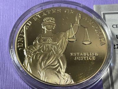 UNITED STATES CONSTITUTION 225TH ANNIVERSARY PROOF GOLD-TONE MEDAL BY THE AMERICAN MINT AS PICTURED.