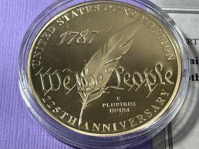 UNITED STATES CONSTITUTION 225TH ANNIVERSARY PROOF GOLD-TONE MEDAL BY THE AMERICAN MINT AS PICTURED.