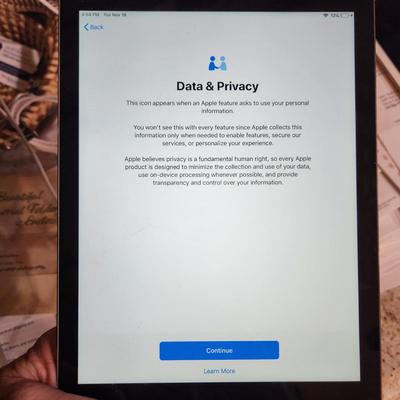 Apple ipad tablet A1474 Gray unlocked reset