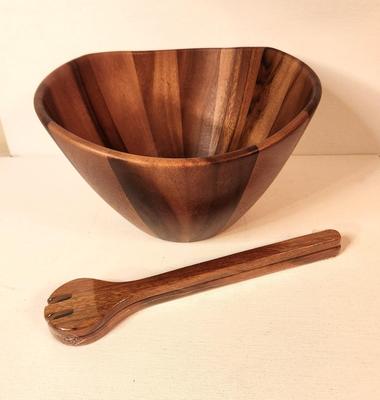 Lot #129 High Quality LIPPER Salad Bowl with implements - NEW