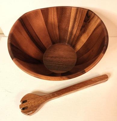 Lot #129 High Quality LIPPER Salad Bowl with implements - NEW