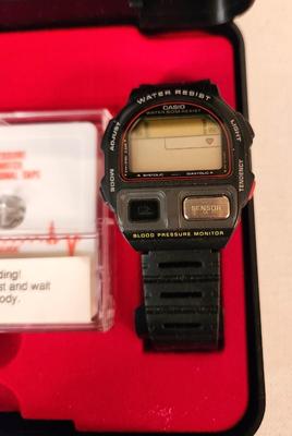 Lot #132 Casio Blood Pressure-100 Monitor/Watch combo - scarce