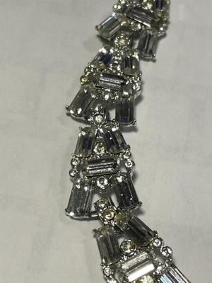Vintage Bright White Crystal Silver-toned Color Necklace 14-15" Long & 1/2" Wide in VG Preowned Condition as Pic'd.