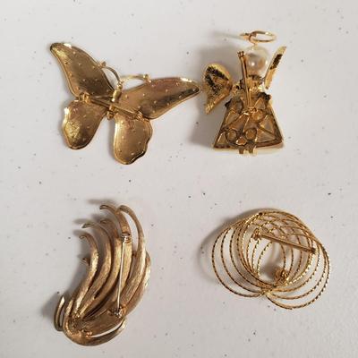 Gold Earrings, Sarah Coventry Necklaces, Charm Bracelets and More (ST-KD)