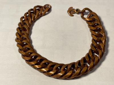 Vintage Thick & Heavy Copper Link Bracelet 8" Long & 1/2" Wide in Good Preowned Condition.