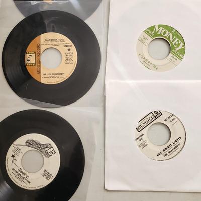 Lot of 29 45 rpms Vinyl Records many radio station promo doors, the Vogues, George Jones