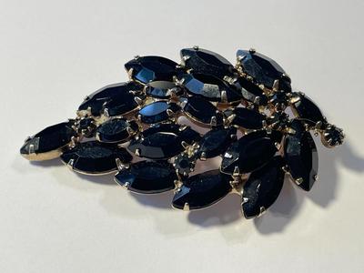 Vintage Deep Blue/Black Rhinestone Grapefruit Pin/Brooch in Good Preowned Condition.