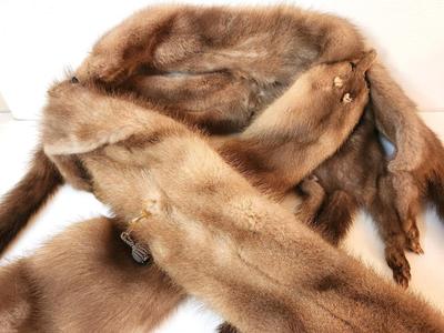 Lot #150 Vintage Mink Head Shrug - Full Body - good condition