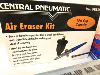 Lot #156 Lot of 3 Airbrush Kits