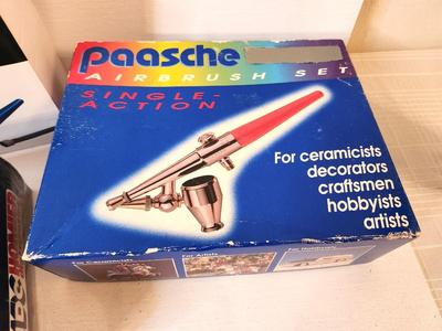 Lot #156 Lot of 3 Airbrush Kits