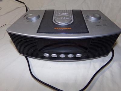 Clock radio alarm clock