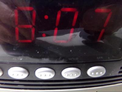 Clock radio alarm clock