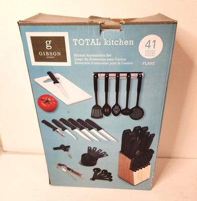 Lot #171 Gibson Total Kitchen 41 Piece Tool Set New in Box
