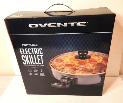 Lot #172 Ovente Portable Electric Skillet - new in box