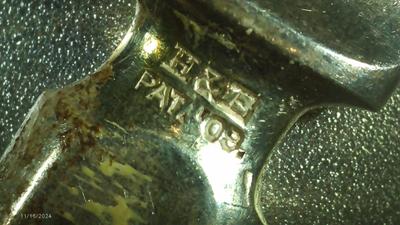 6 H&E Pat. 09 dinner knives, silver plate. Antique.