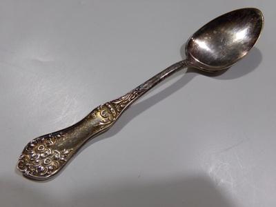 8 Wm Rogers & Son AA, silver plate, traditional tea spoons.