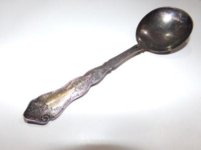 Rogers Pat. July 9,07 silver plate Alhambra pattern. old Soup spoon.