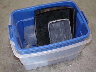 lot of 6 plastic tubs and containers,