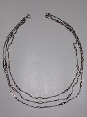 Necklace, triple chain, for Christmas