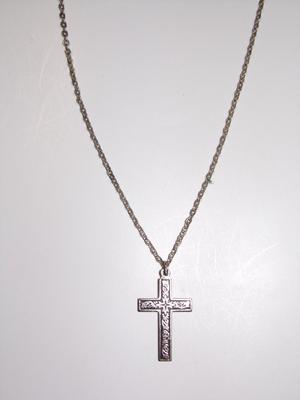 Necklace w/cross, for Christmas