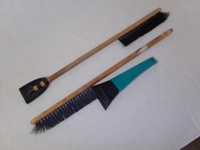 Snow & ice tools for the car
