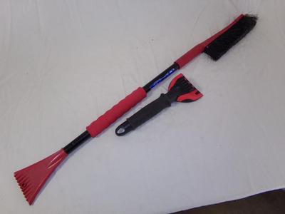 Snow brush & ice scraper.