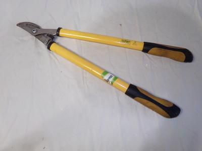 (1of5) Lawn/Garden loppers.